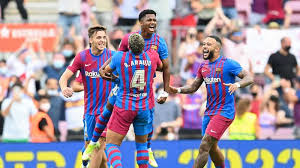 在争夺球权 在争夺球权